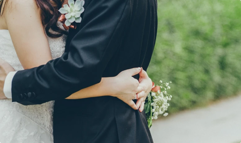 為什麼老公叫外子?台灣夫妻稱謂裡的「人情學問」