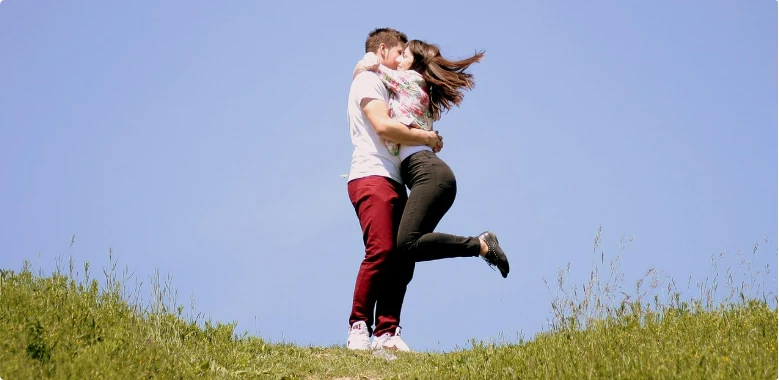 10個男人喜歡妳的潛意識舉動常見問題