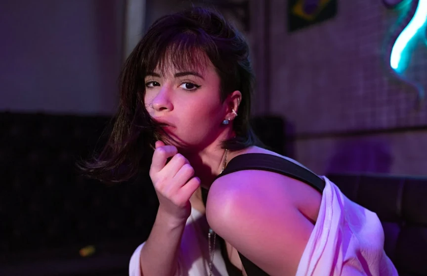 男生為什麼喜歡女生的胸部?