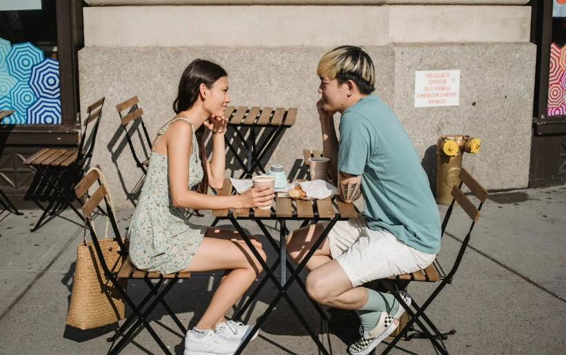 追女生，展現你的優點，但要自然一點