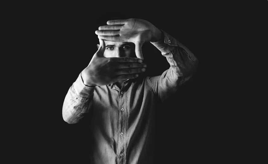 女生看男生第一眼看哪？