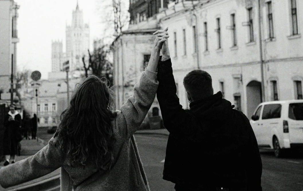 判斷牡羊女是否喜歡你？她變跟班？這些行為代表她動心了-第1張圖片