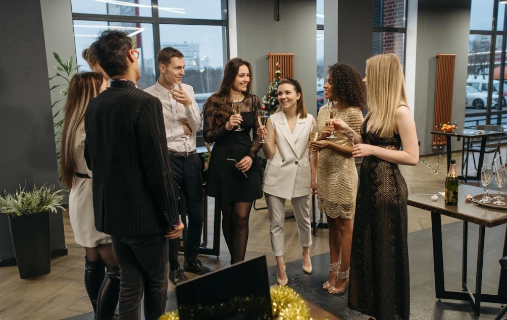 下班後如何充實自己？別再滑手機！這幾招讓你告別空虛人生｜SmalPasion文章配圖1