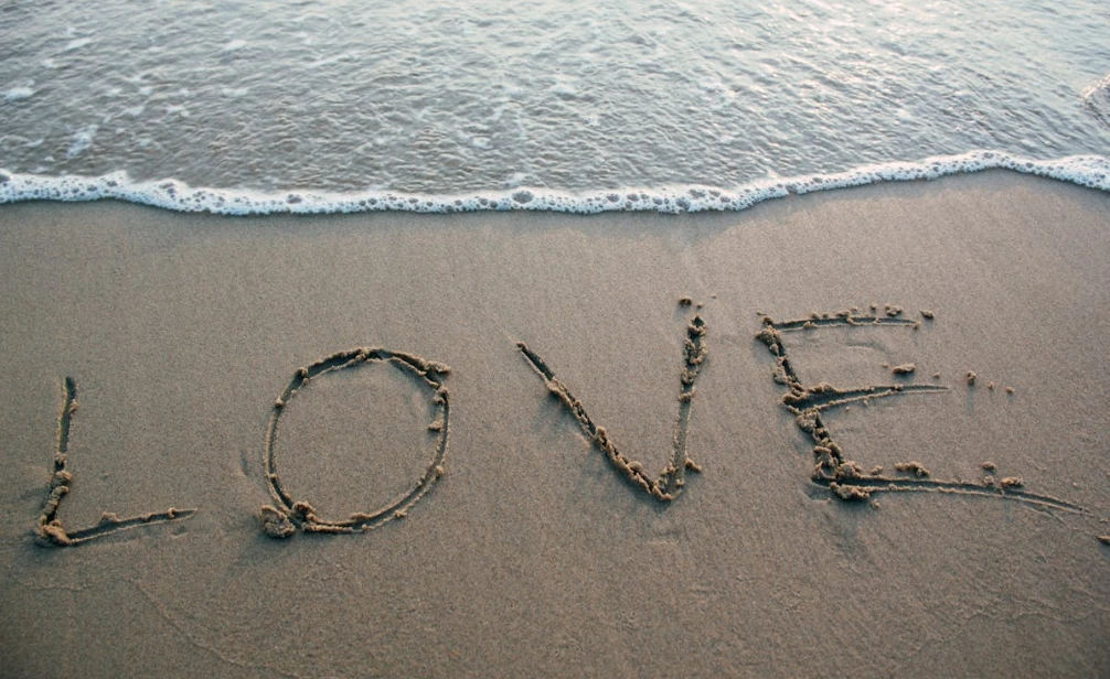 第一次談戀愛的男生女生|怎麼相處才不會「用力過猛」嚇跑對方?|SmalPasion文章配圖1